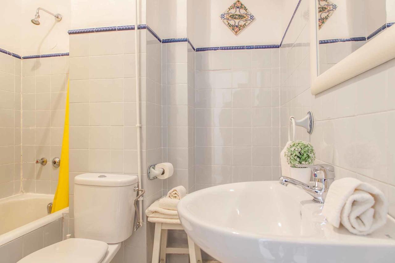 Apartamento Catedral Seville Ngoại thất bức ảnh